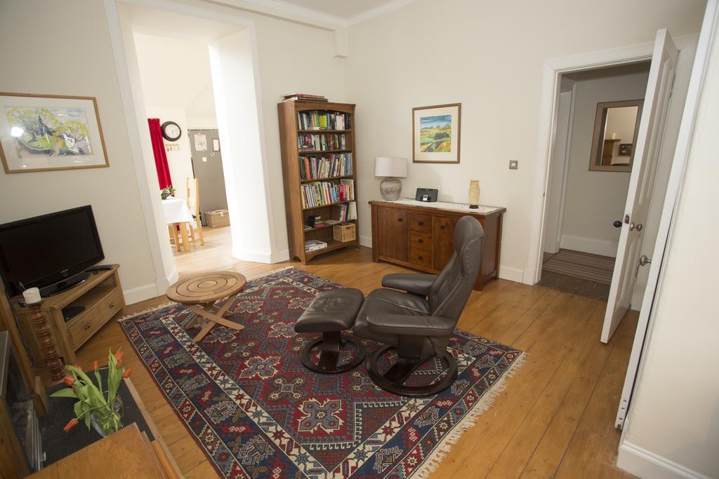Doris Crook B&B Edinburg Exteriör bild